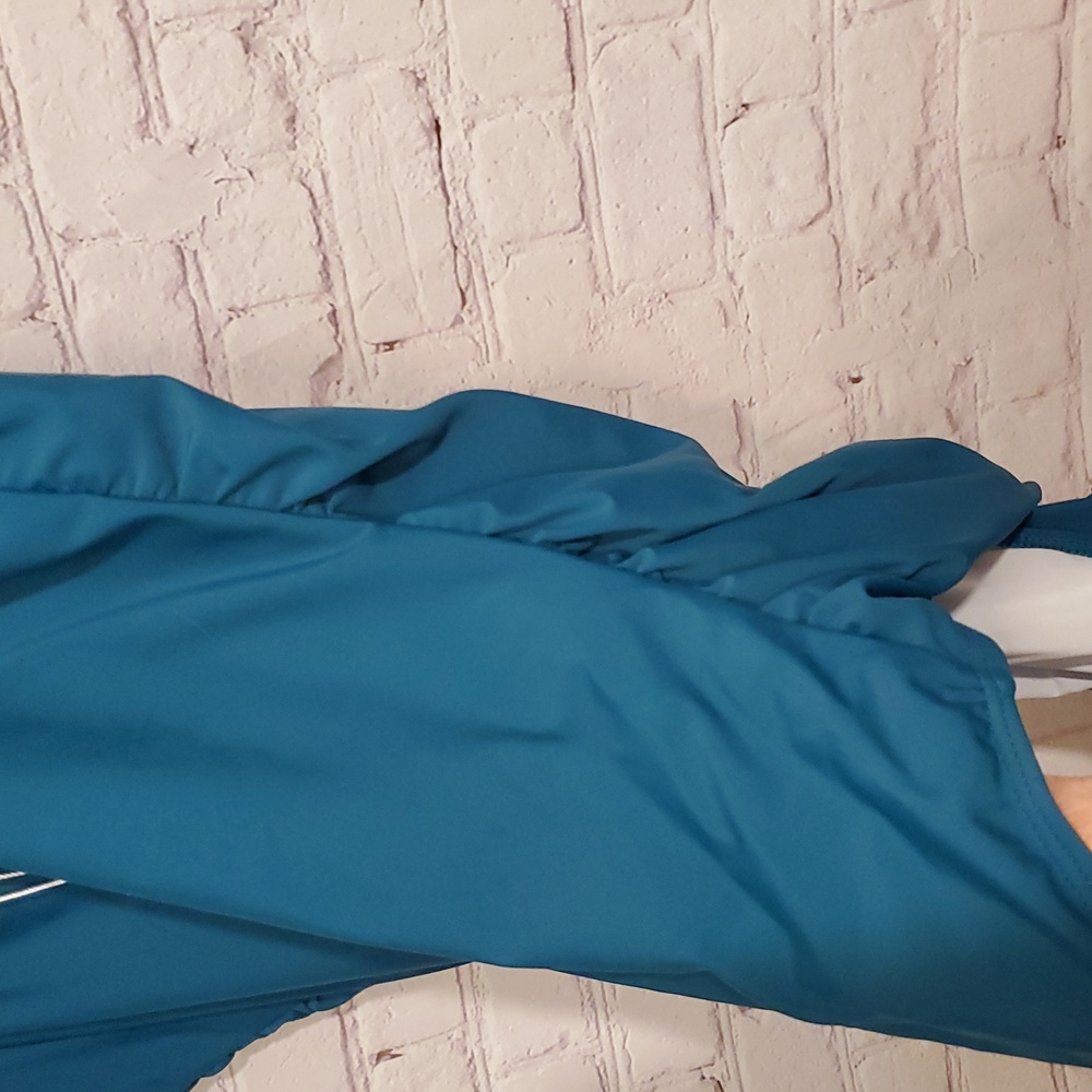 NWT Aqua Eve Green One-Piece Swimsuit w/ Coverup - Picture 5 of 10